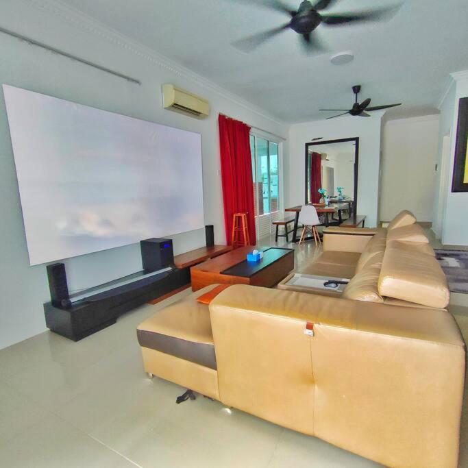 3 Storey Swimming Pool&Projector House Setia Alam Shah Alam Exterior photo